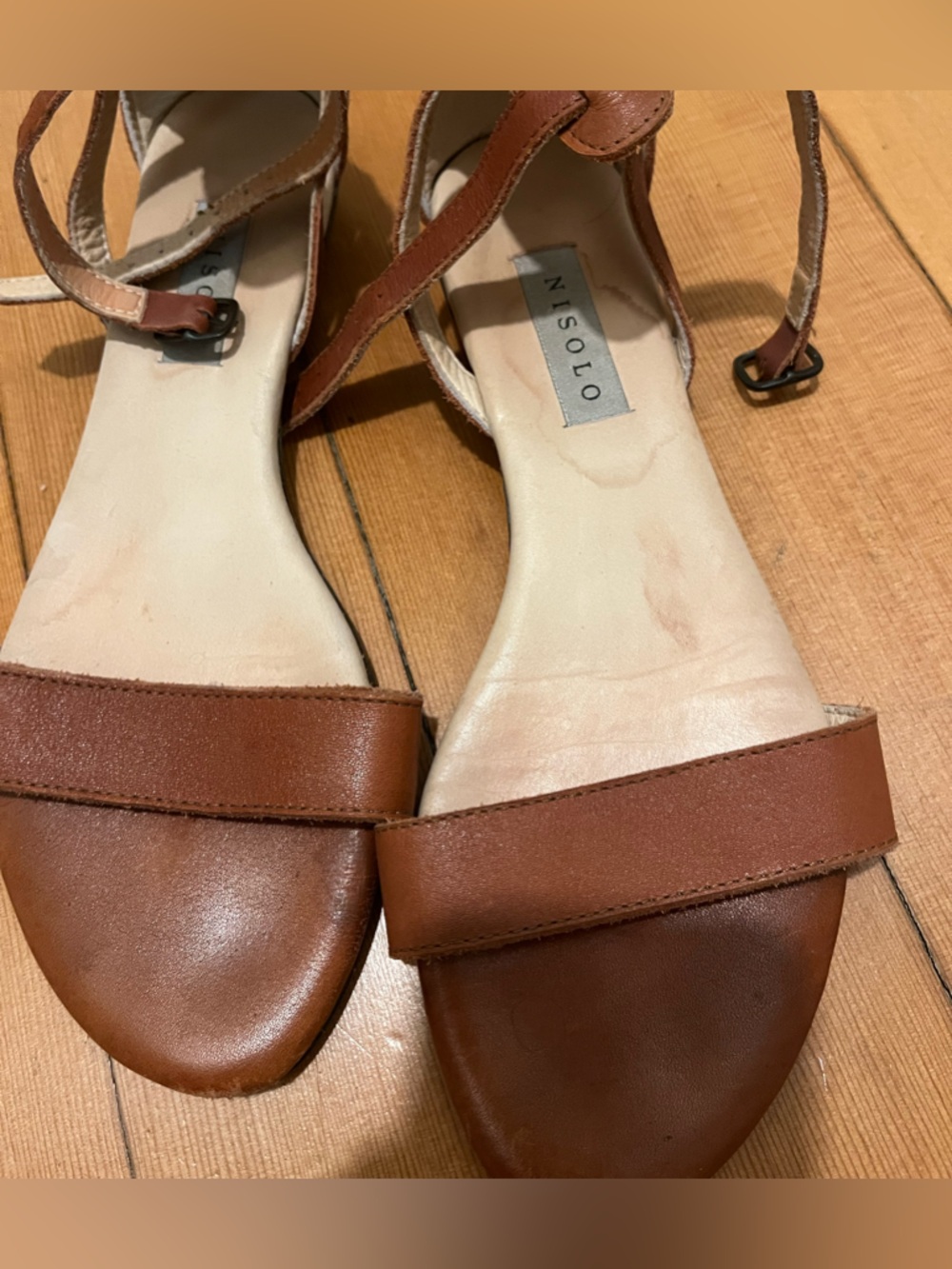 Nisolo size 7 (37) Sabrina sandals